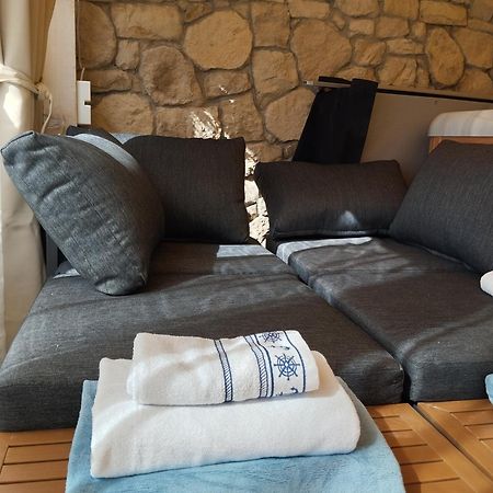 Lavender Villa Baska  Bagian luar foto