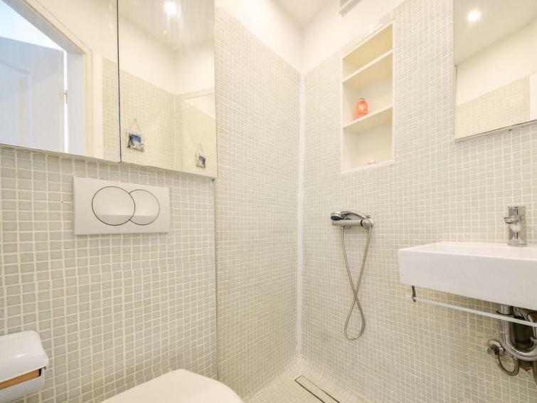 Lavender Villa Baska  Bagian luar foto